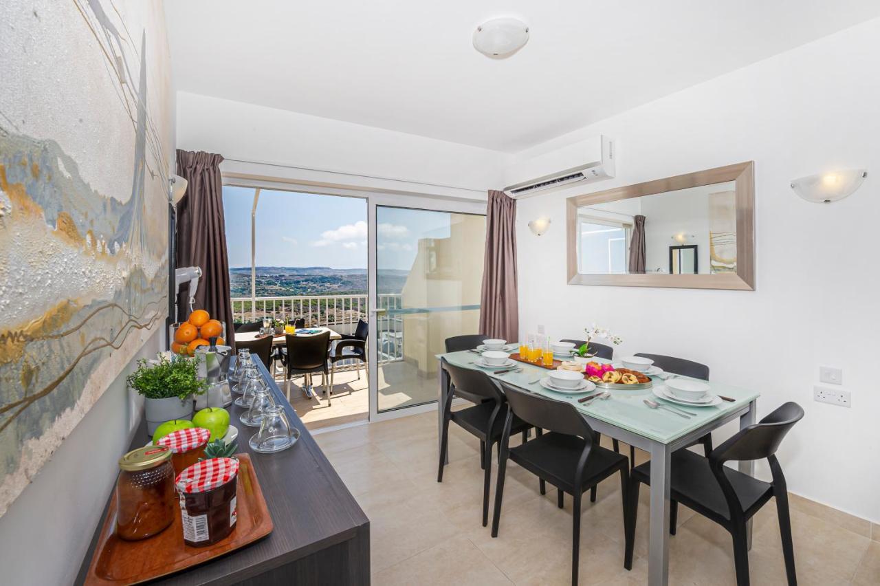Summer Breeze Penthouse With Private Hot Tub & Terrace With Panoramic Views, By Getawaysmalta 멜리에하 외부 사진